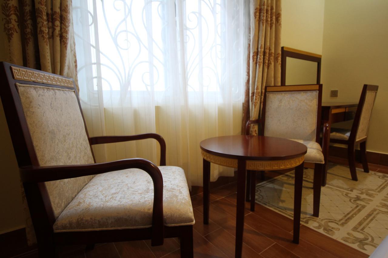 Takhmao Good Health Hotel Ta Khmau Exterior photo