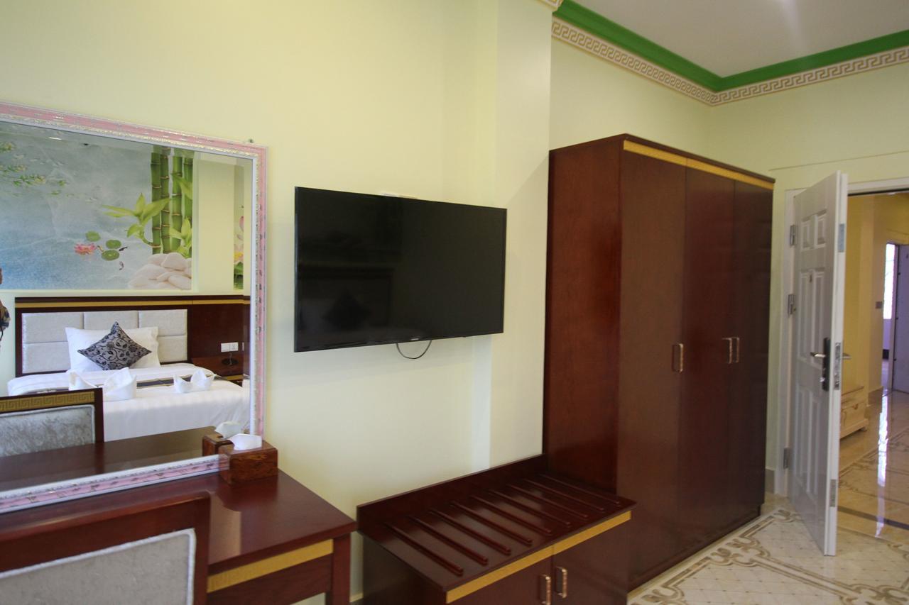 Takhmao Good Health Hotel Ta Khmau Exterior photo